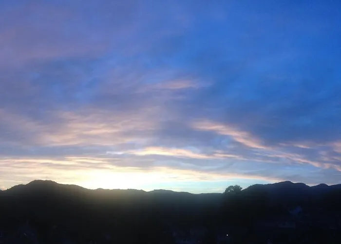 公寓 Rainbow Retreat With Stunning Panoramic Views