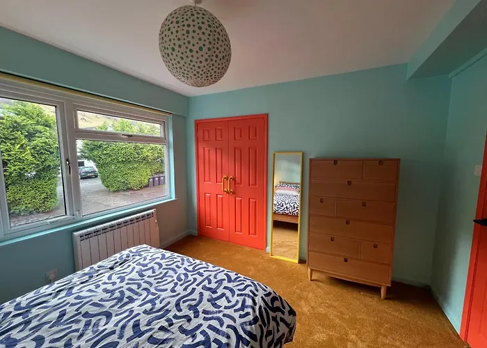 Rainbow Retreat With Stunning Panoramic Views